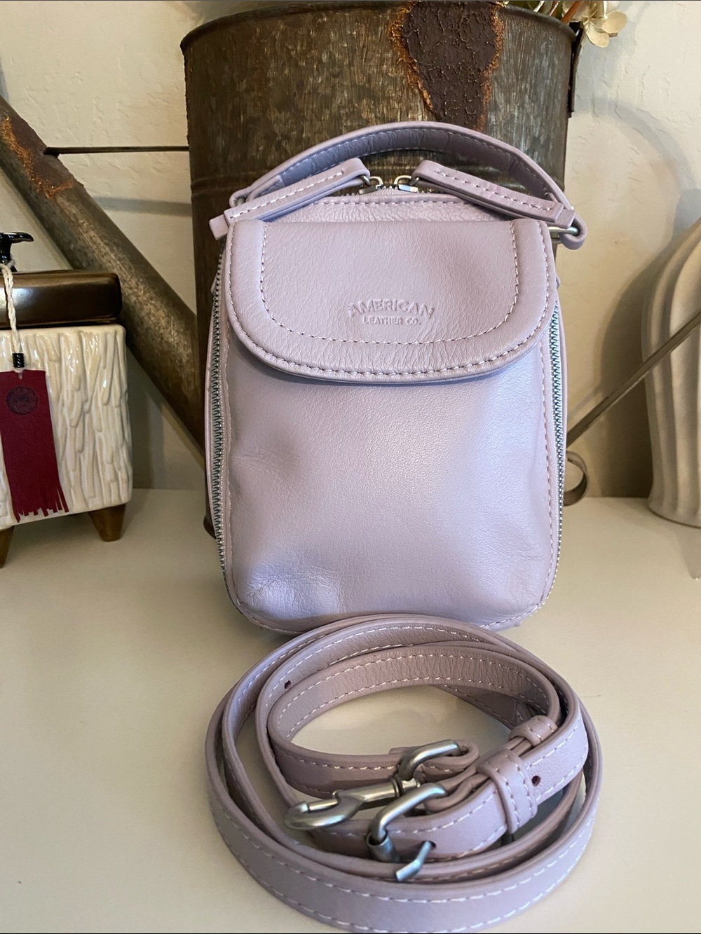 AMERICAN LEATHER CO.
Tribeca Leather Lavender Crossbody Bag w/ Adjustable strap